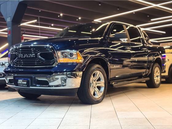 RAM CLASSIC 5.7 V8 GASOLINA LARAMIE CD 4X4 AUTOMÁTICO RAM CLASSIC 5.7 V8 GASOLINA LARAMIE CD 4X4 AUTOMÁTICO